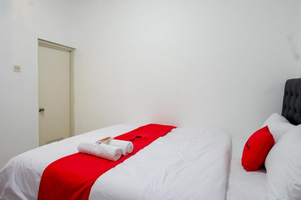 Reddoorz @ Demangan Sari Residence Pakualaman Luaran gambar