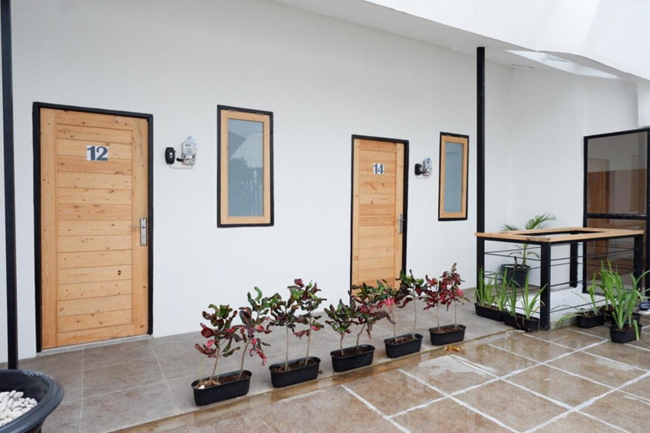 Reddoorz @ Demangan Sari Residence Pakualaman Luaran gambar